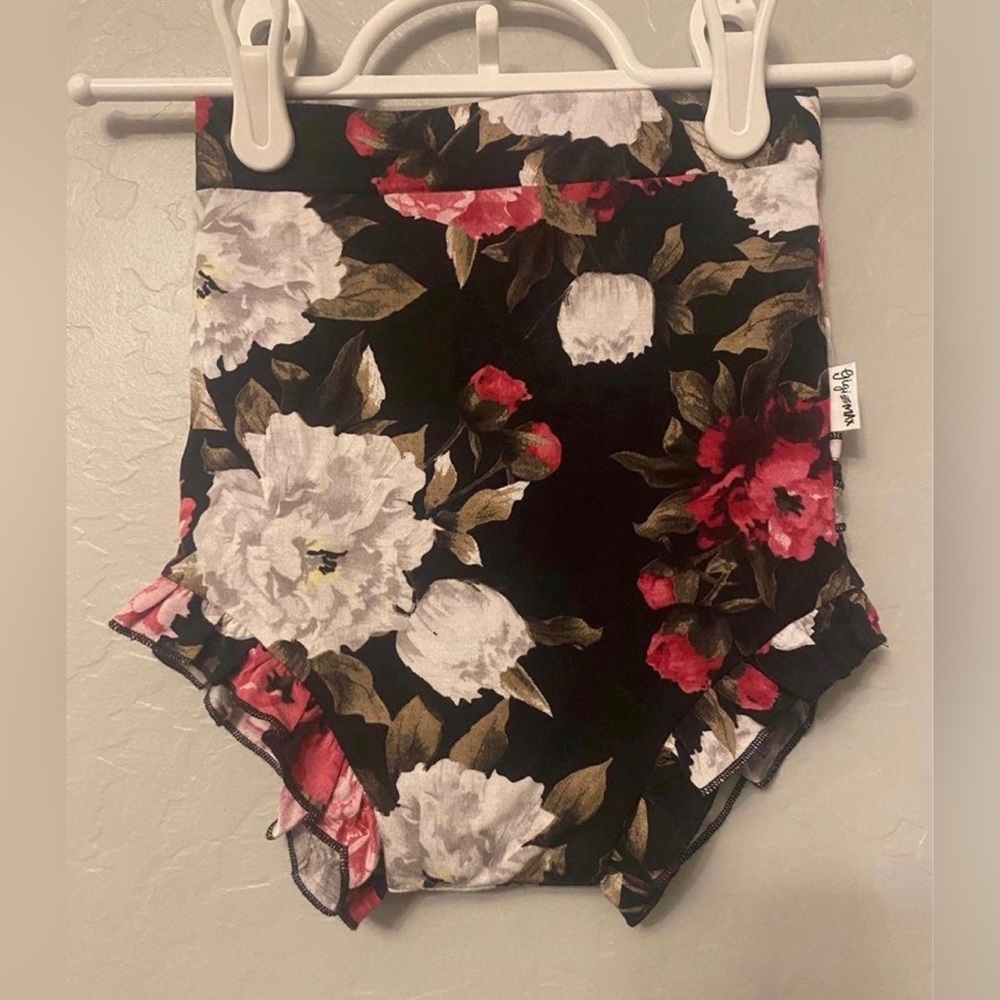 Gigi & max Emma black floral ruffle bamboo bloomers size 24 months NEW